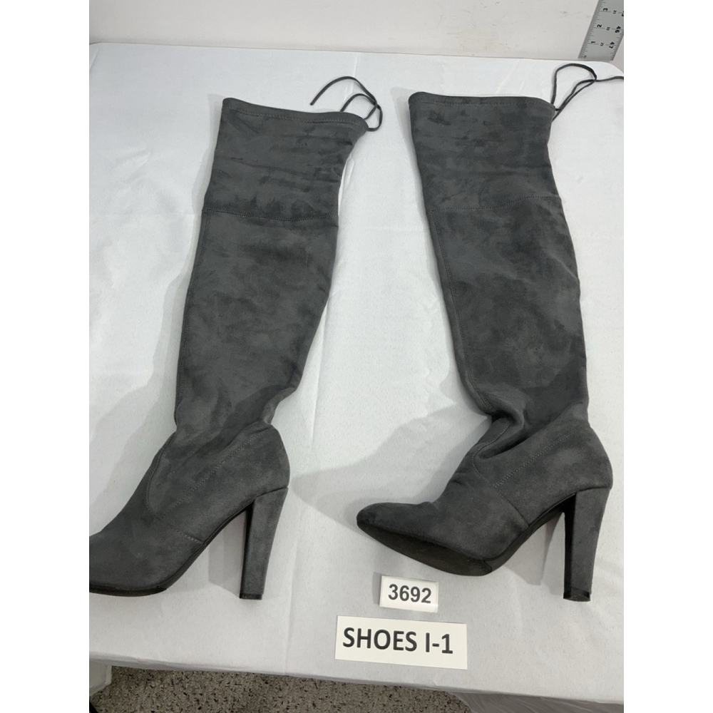 Womans Steve Madden Gorgeous Size 7.5 M Gray Fabric Otk Pullon Heel Boots